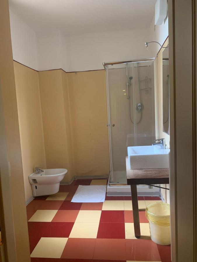 Camera Singola con Bagno Privato